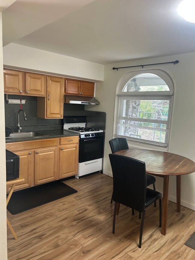Photo - 20 Impala Dr Unit Cozy 1 Bedroom Apartment