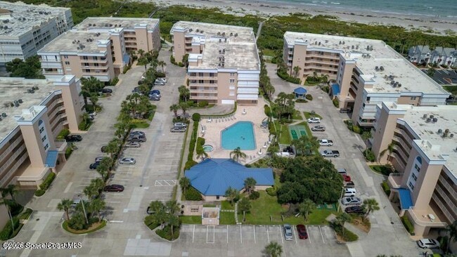 606 Shorewood Dr Unidad C304