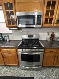 Photo - 70-12 71st St