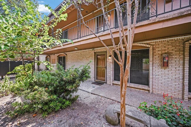 Building Photo - 7801 Shoal Creek Blvd Unit 127