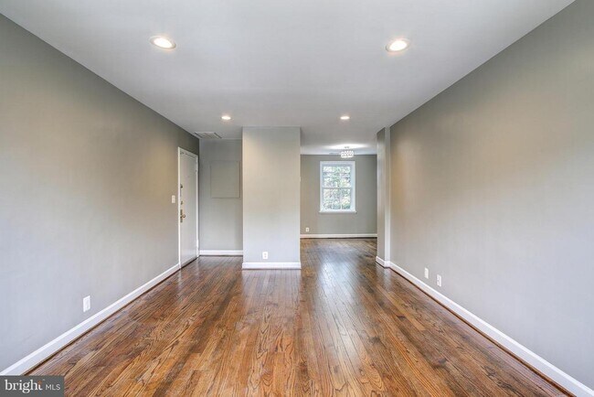 Photo - 3545 S Stafford St Unit B2