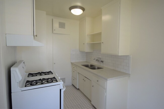 Photo - 721 N Hollywood Way Unit 202