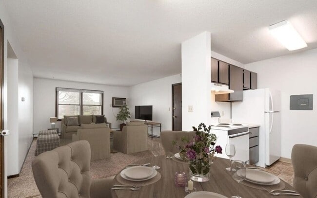 Colony Court Apartments