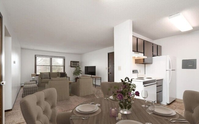 Photo - Colony Court Apartments