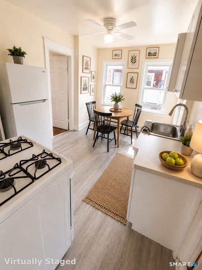 Photo - 6 E Walnut St Unit 2L