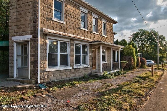 511 N Main St