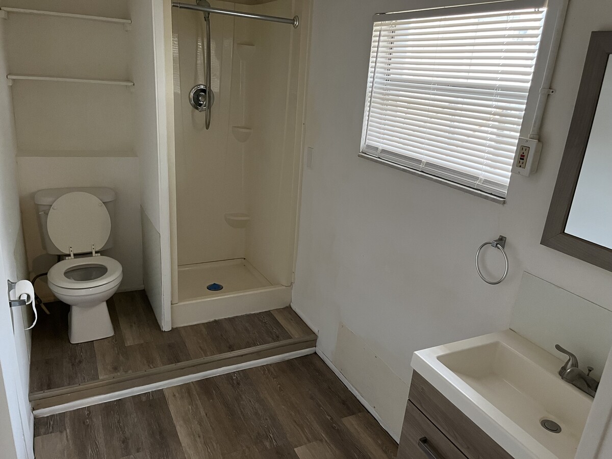 Photo - 783 Formosa Ave Apartamentos Unidad B1