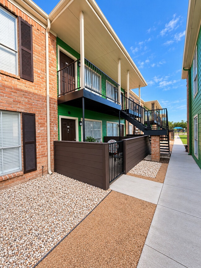 Building Photo - Casa Colinas Apartments