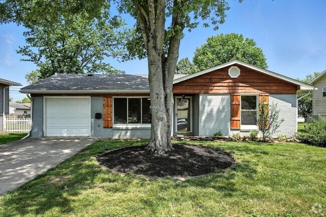 Building Photo - 420 Barwood Dr Rental