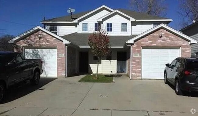 Building Photo - 1201 Village Garden Dr Rental