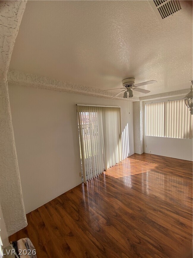Photo - 9012 Starmount Dr