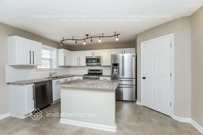 Photo - 2288 Holden Way