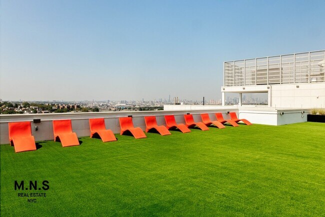 Photo - 46-9 69th St