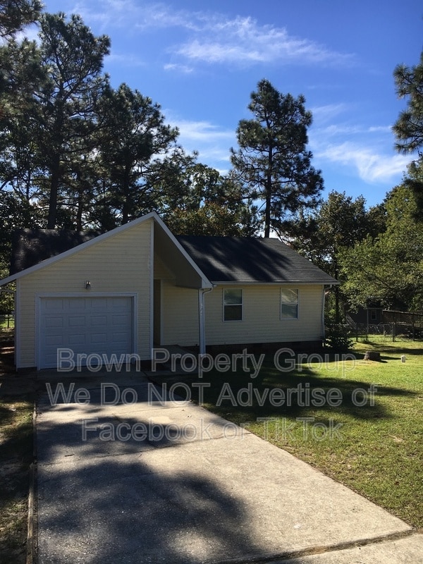 3324 Redfox Rd