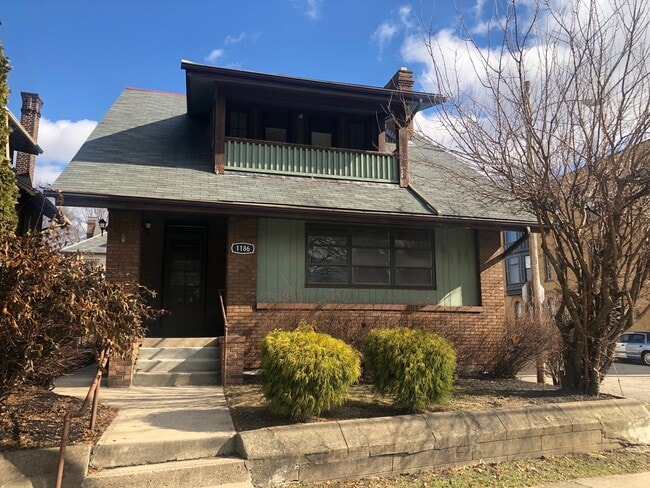 Building Photo - 1186 Neil Ave Unit B (Up)