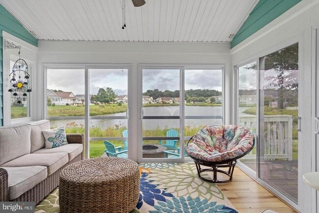 Photo - 298 Lakeside Dr