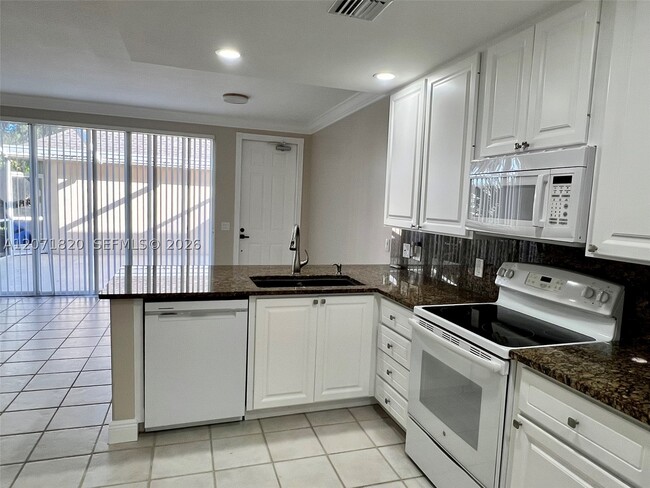 Photo - 314 Legare Ct