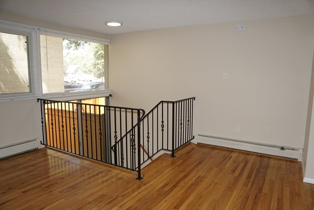 Building Photo - 1842 Canyon Blvd Unit 110