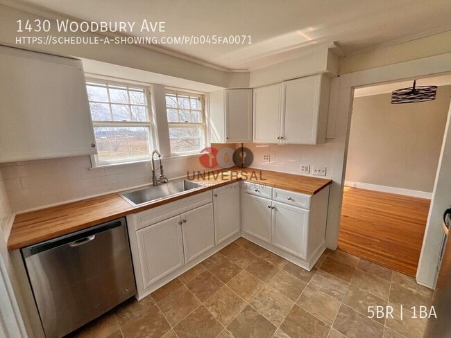 Building Photo - 1430 Woodbury Ave