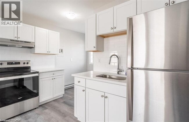 Photo - 81 Gibson Ave Unit 3