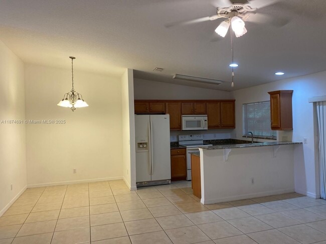 Photo - 6432 Las Palmas Way
