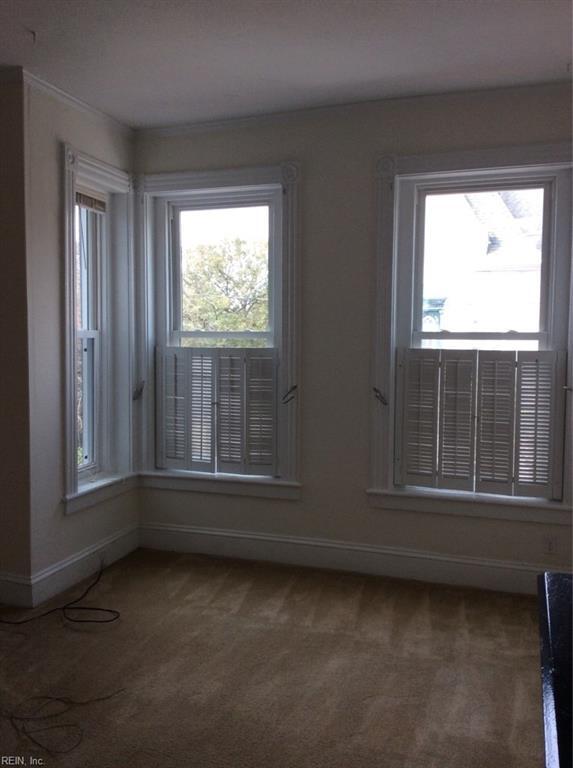 Photo - 728 Yarmouth St