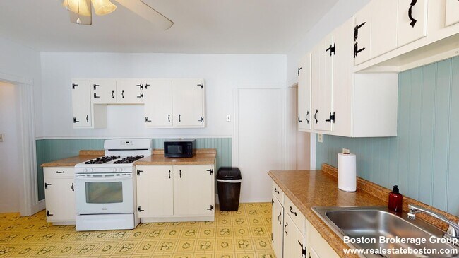 Photo - 30 Roseclair St Unit 2