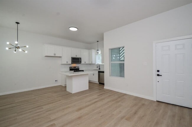 Photo - 405 Clearwater St Apartamento Unidad AB