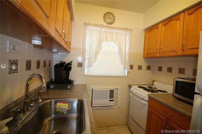 Photo - 3240 NE 16th St Unit 3