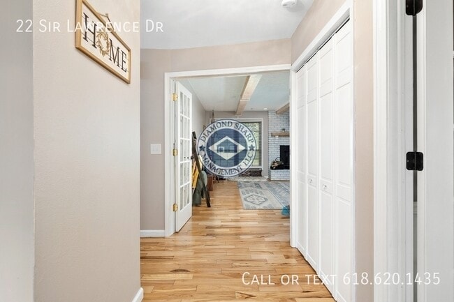 Photo - 22 Sir Lawrence Dr