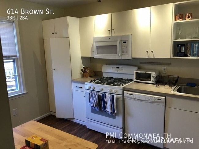 Photo - 614 Brown St