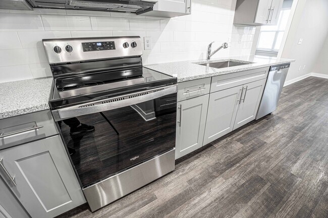 Photo - Founders Pointe Apartments