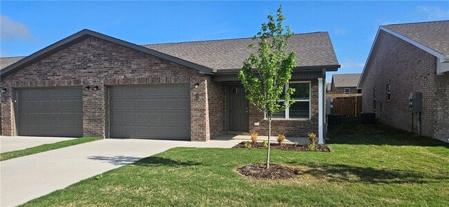 Photo - 528 NW 68th Ave