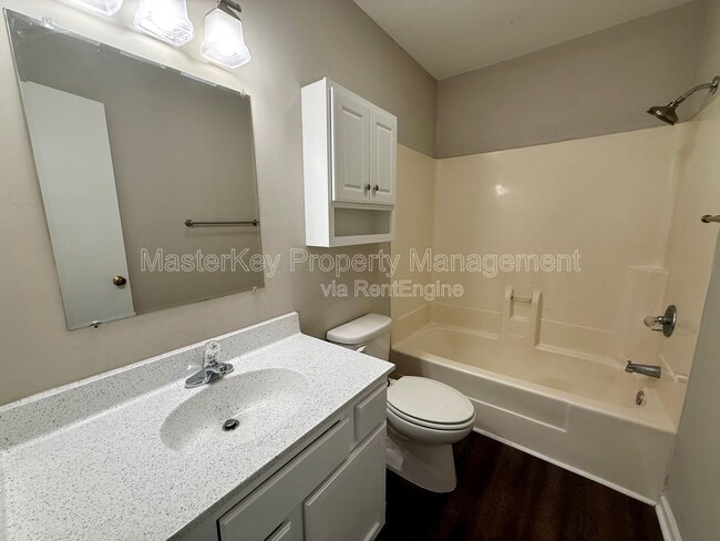 Photo - 126 Friar Ln