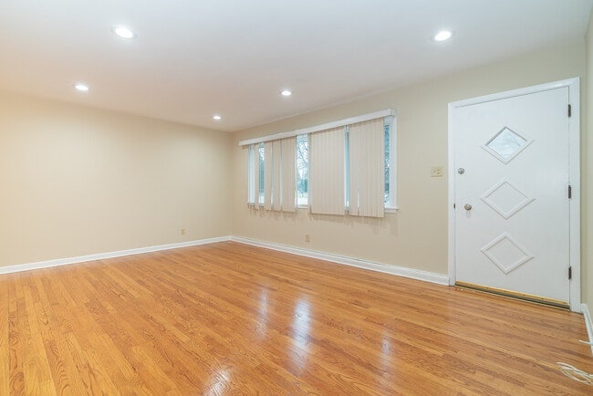 Photo - 1700 Bonita Ave