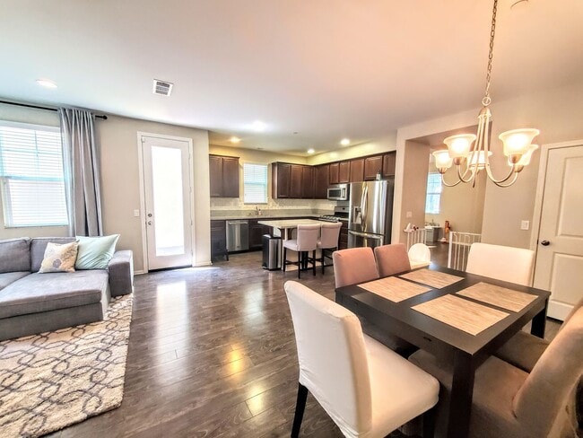 Photo - Gorgeous Home- Lots of Upgrades