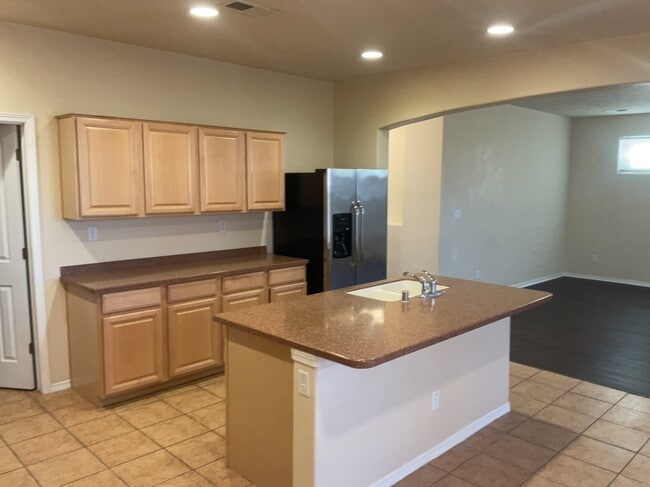 Photo - 3635 Buckskin Loop NE