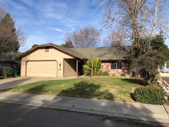 3-Bed, 2-Bath Single-Family Home (Lease as... - 3-Bed, 2-Bath Single-Family Home (Lease as...