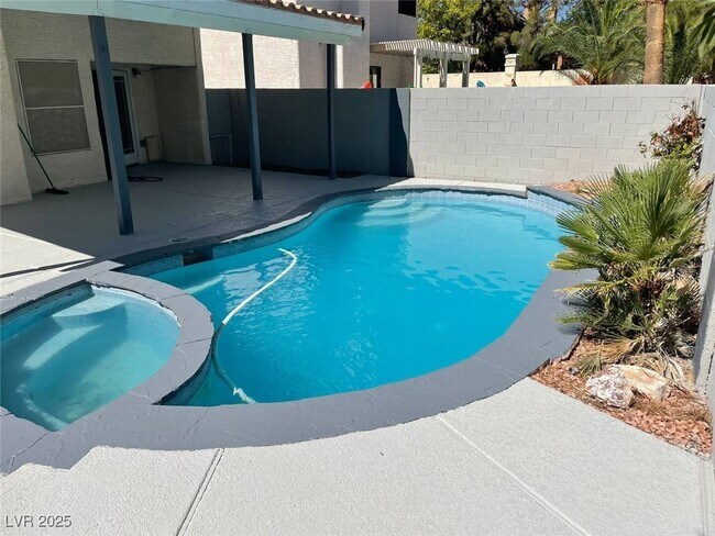 Photo - 3004 Ocean View Dr