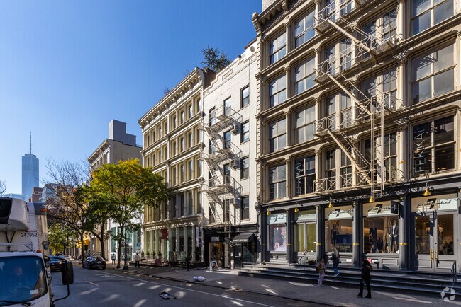 Photo - 390 W Broadway