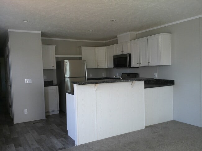 Building Photo - 147 Beech