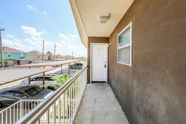 Photo - 2601 Lomas Del Sur Boulevard Unidad 404