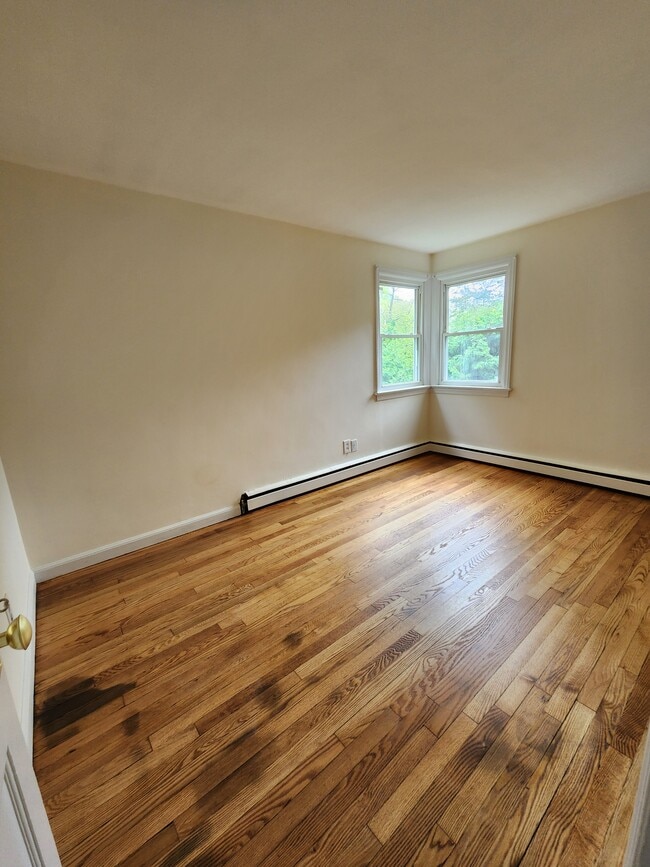 Photo - 13 Joemar Rd