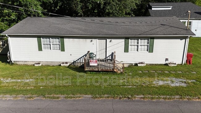 Building Photo - 1324 Virginia St