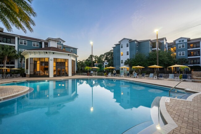 Building Photo - The Boulevard Rental