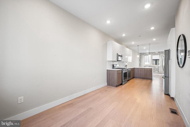 Photo - 1839- Blair St