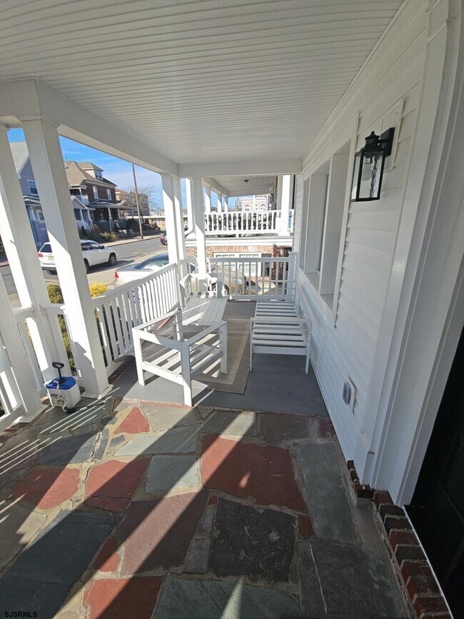 Photo - 107 S Dover Ave