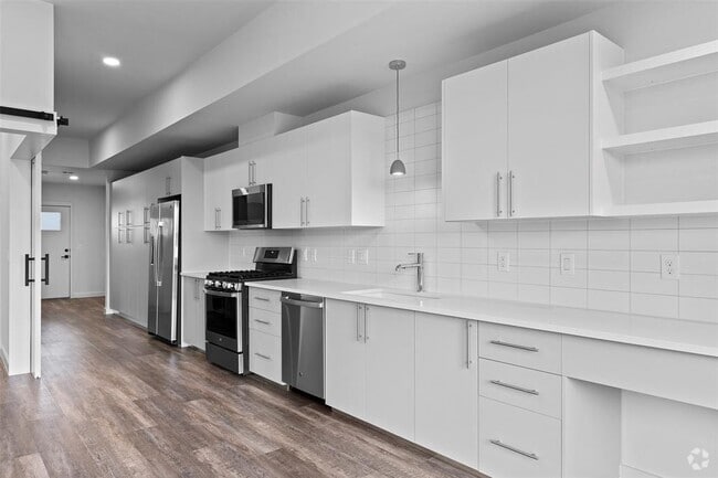 Building Photo - 4004 Banister Ln Unit 203 Rental