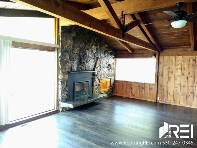 850 Locust St