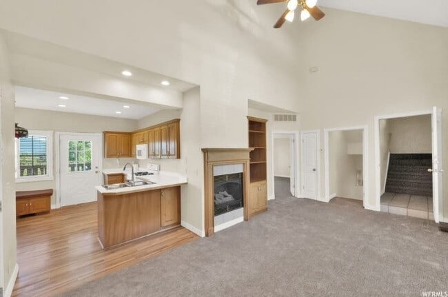 340 Rainbow Ln